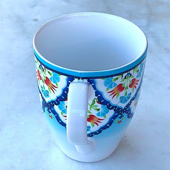 222 FIFTH TUNISIA COFFEE MUG 4 INCH ROUNDED FLORAL BLUE RED YELLOW NEW PORCELAIN - Picture 4 of 6